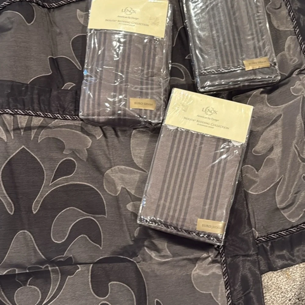 Lenox Nolita Queen Comforter Set Euro Shams, Bedskirt, Shams - Picture 3 of 5